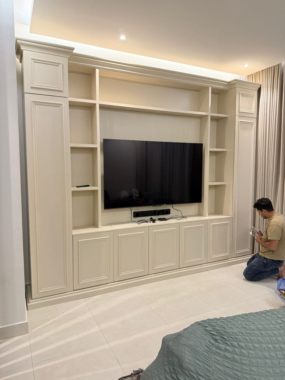 أثاث حسب الطلب